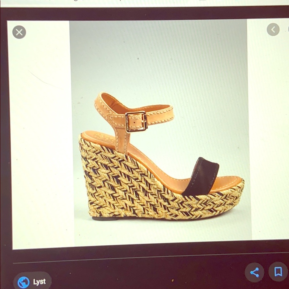 EUC Vince Camuto Ebba Wedge